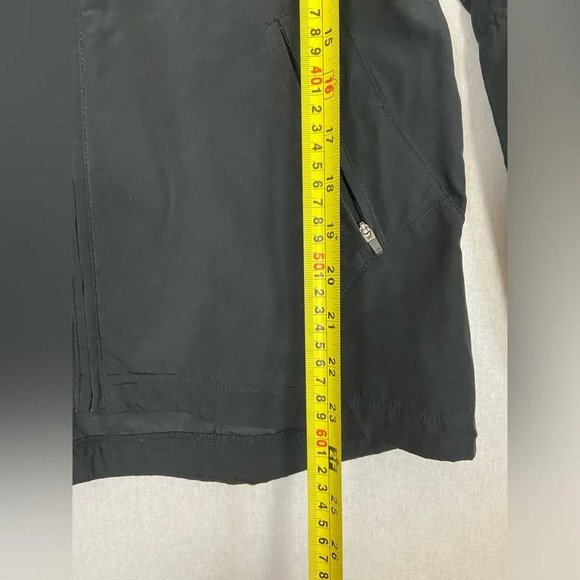 RUNNING ROOM WOMEN'S BLACK REFLECTIVE RUNNING CYCLING JACKET SZ M - Picture 12 of 12